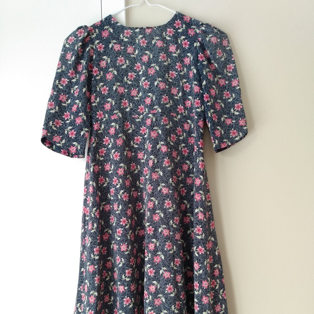 Vintage Girls Prairie Dress Amish Mennonite Handmade 27.25" Chest